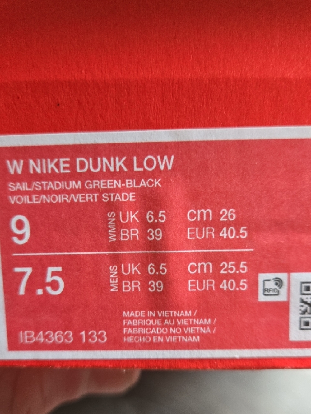 Nike Dunk Low Celtics Style Low-Top Sneakers New Women 9 Men 7.5 New - Picture 9 of 9